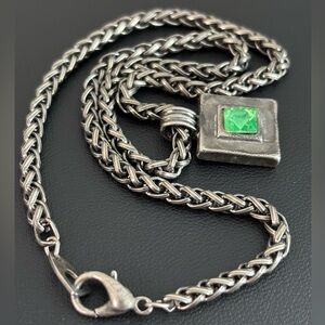 Chunky SilverTone Chain Necklace Green Stone Accent Edgy Statement Vintage Style